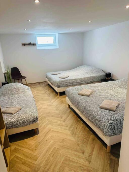 Caveau Rhinau Экстерьер фото